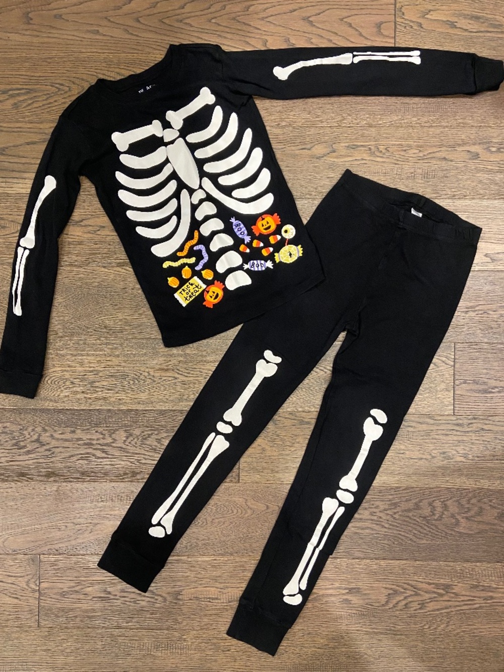EUC: The Children's Place GLOW-IN-THE-DARK Skeleton Halloween Cotton Pajama Set